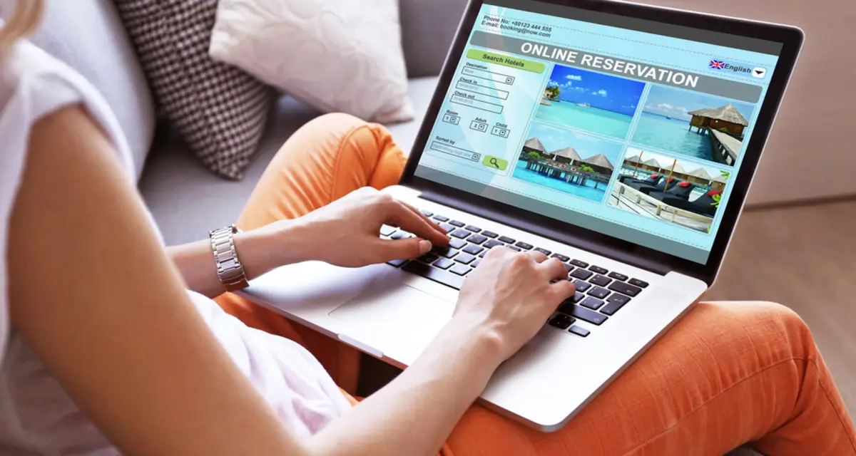 does booking.com accept Klarna