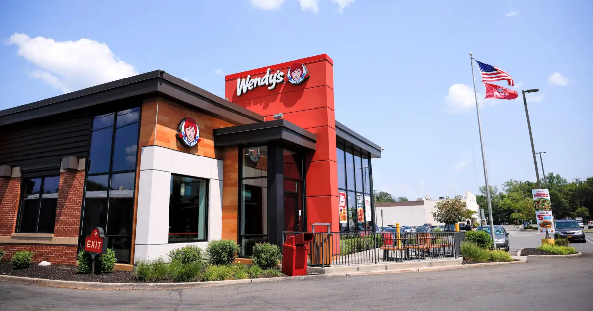 does Wendy's take Apple Pay