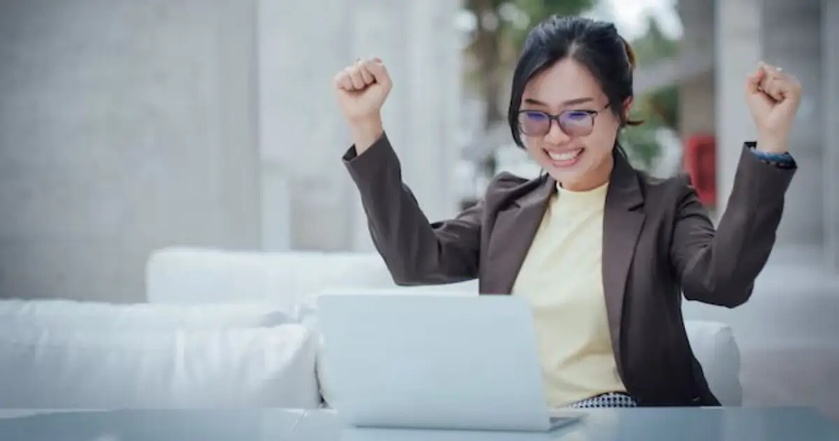 how to save money when living paycheck to paycheck