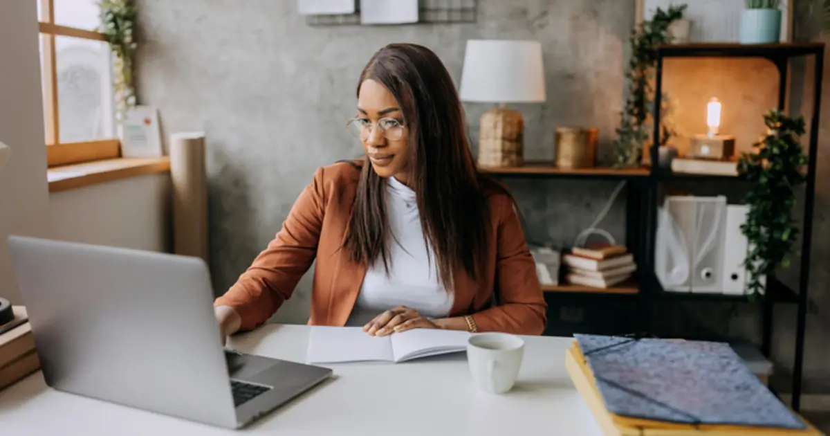 how to start a blog on Hostinger that makes money